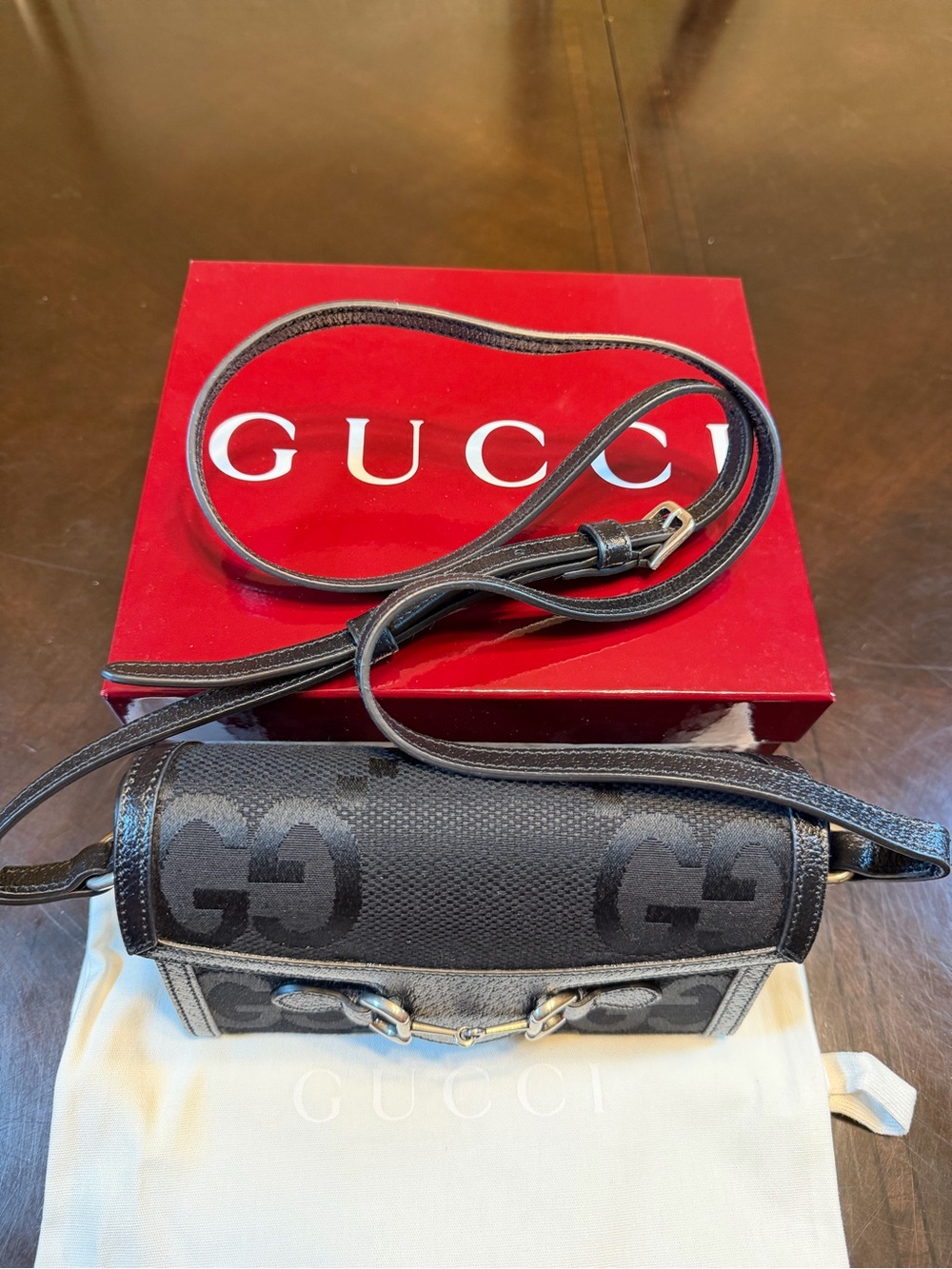 New Authentic Gucci GG Supreme Jumbo Logo Black Crossbody Bag - Picture 2 of 14